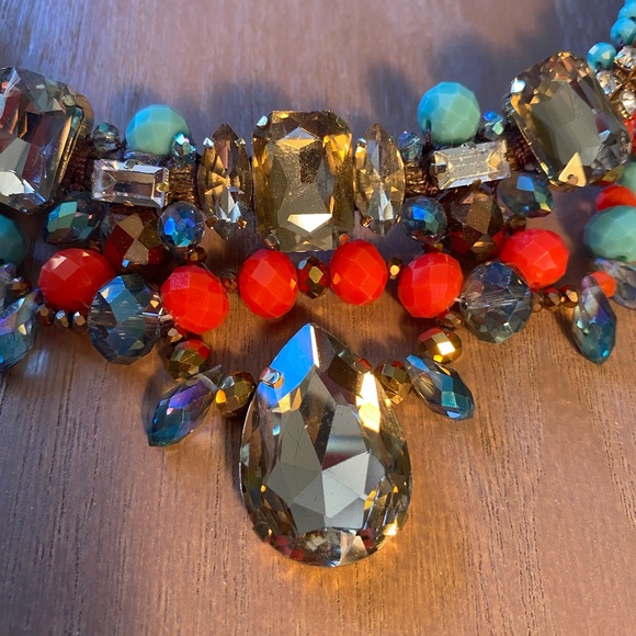Stunning statement necklace multi coloured - Picture 2 of 5